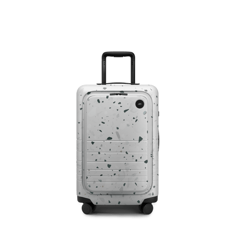 Carry-On Pro Plus