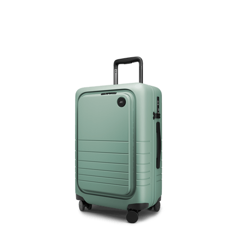 Carry-On Pro Plus