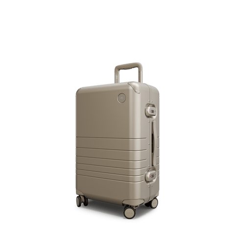 Hybrid Carry-On Plus