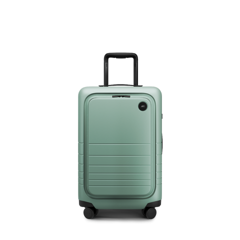 Carry-On Pro Plus